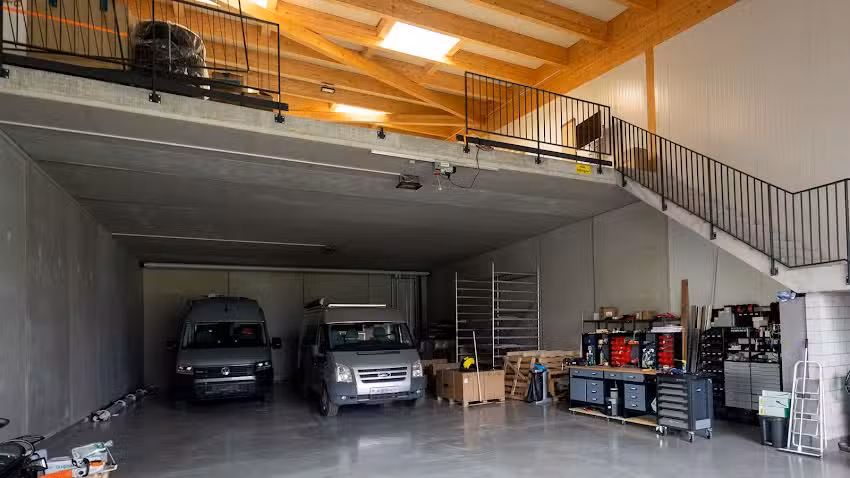 Officina autosufficiente per camper e roulotte