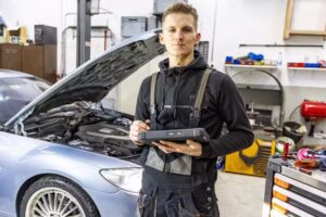 Autogarage Redhat – Ölwechsel Inspektion Autodiagnose