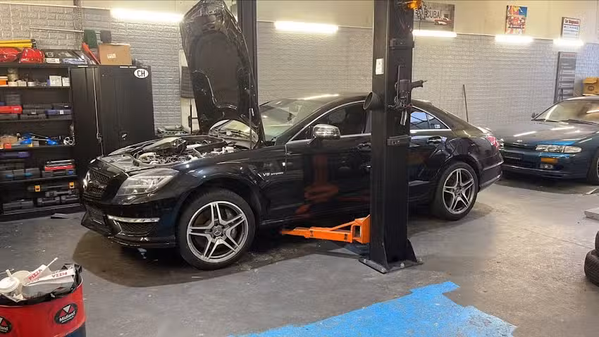 Autopoliklinik Erlen – Autowerkstatt, Ölwechsel ,Reparaturservice & Autoglas