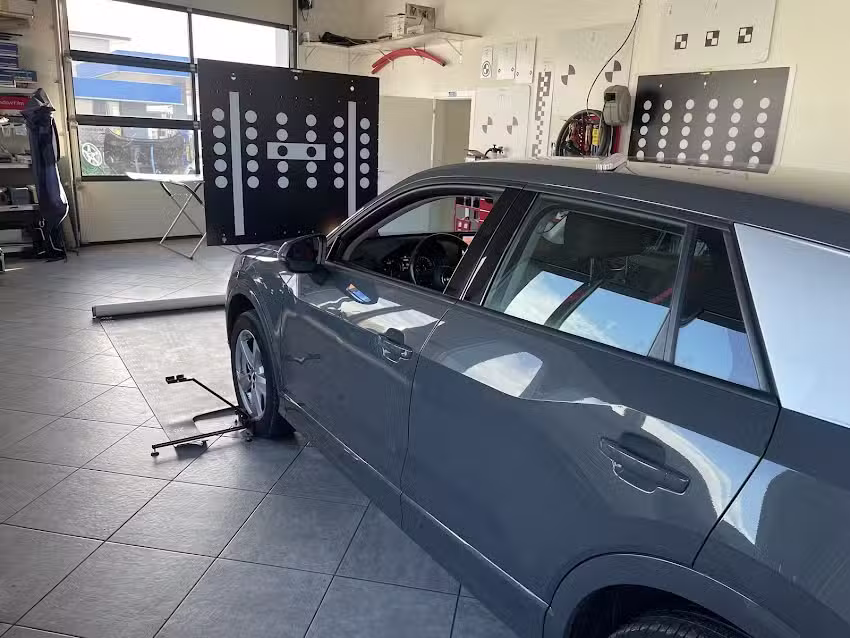 Express Glass – Vetri auto – parabrezza rotto – vetri laterali – Grandine