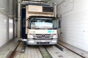 Lavaggio camion