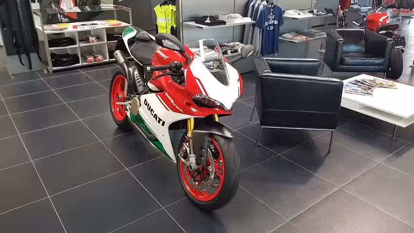 Moto-Tech Zentralschweiz AG | Centro Ducati & Auto Usate