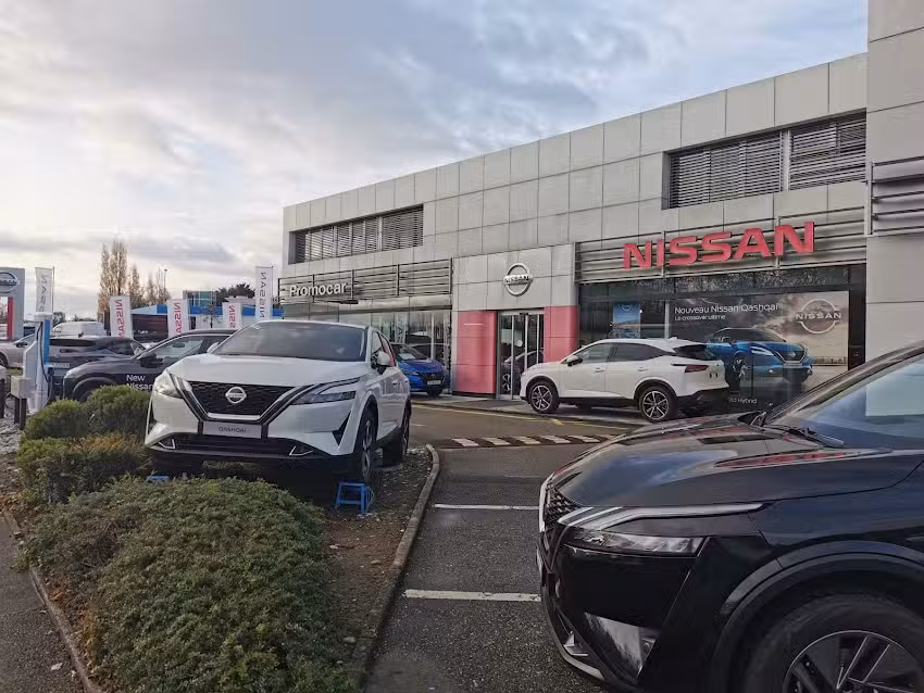 Nissan Meyrin (Promocar) – RRG