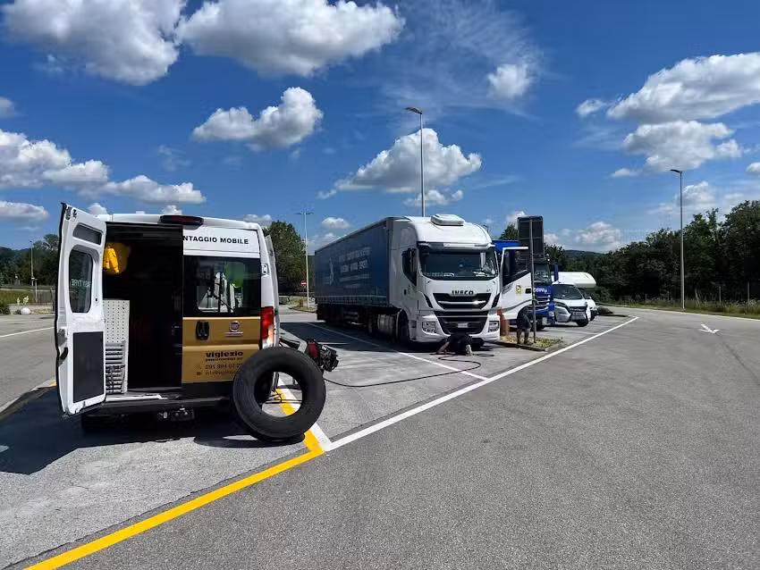 VIGLEZIO EASY TIRE SERVICE 24h – No officina solo servicio mobile su chiamata