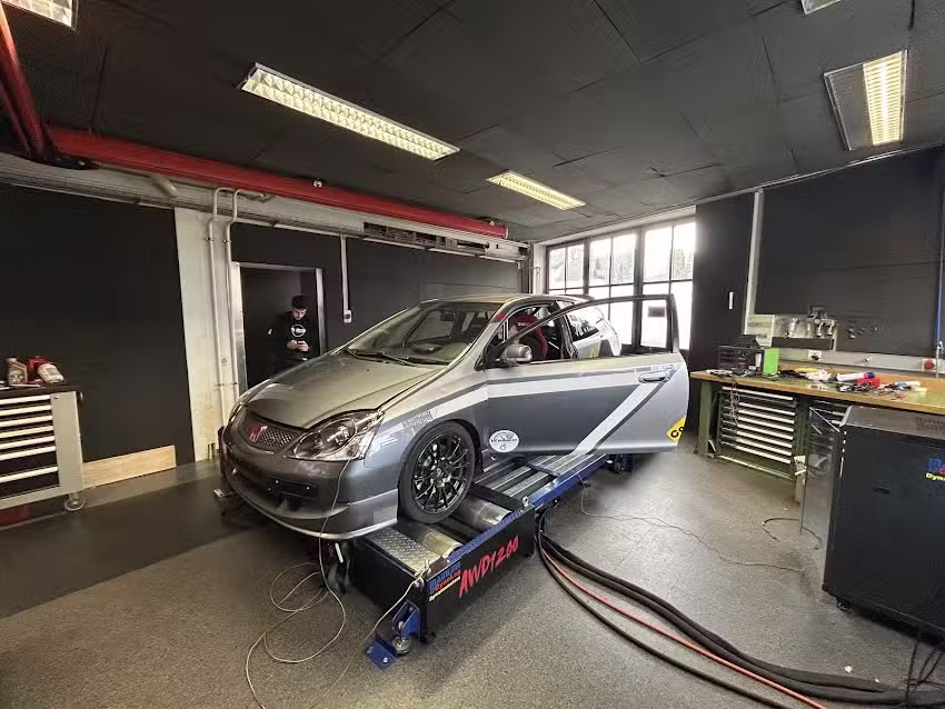 Weber Motorentechnik AG